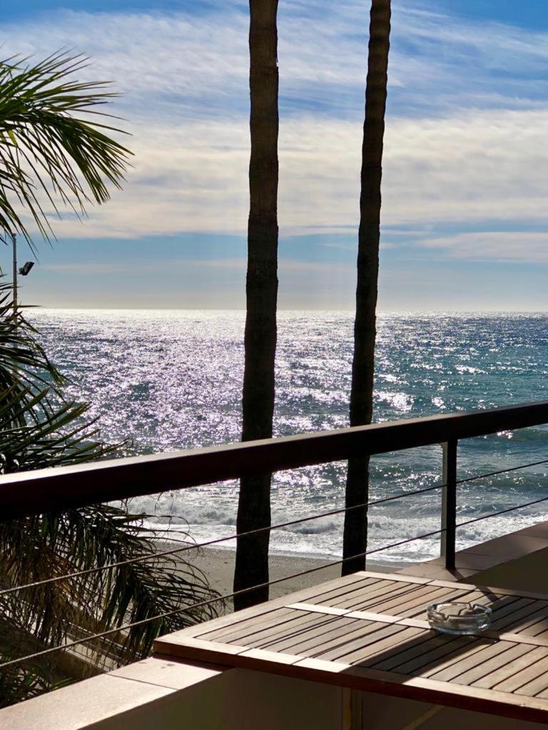 Apartamentos Playa Torrecilla Nerja Dış mekan fotoğraf