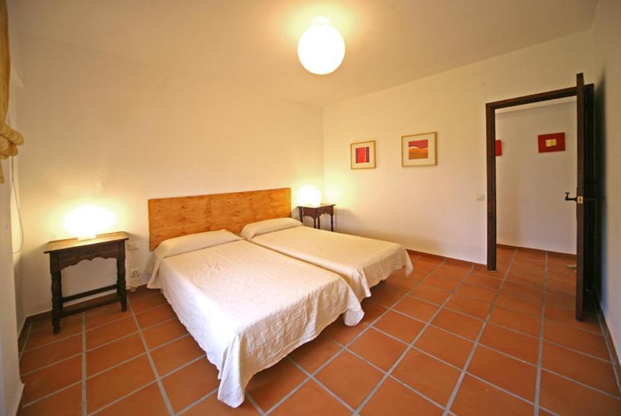 Apartamentos Playa Torrecilla Nerja Oda fotoğraf