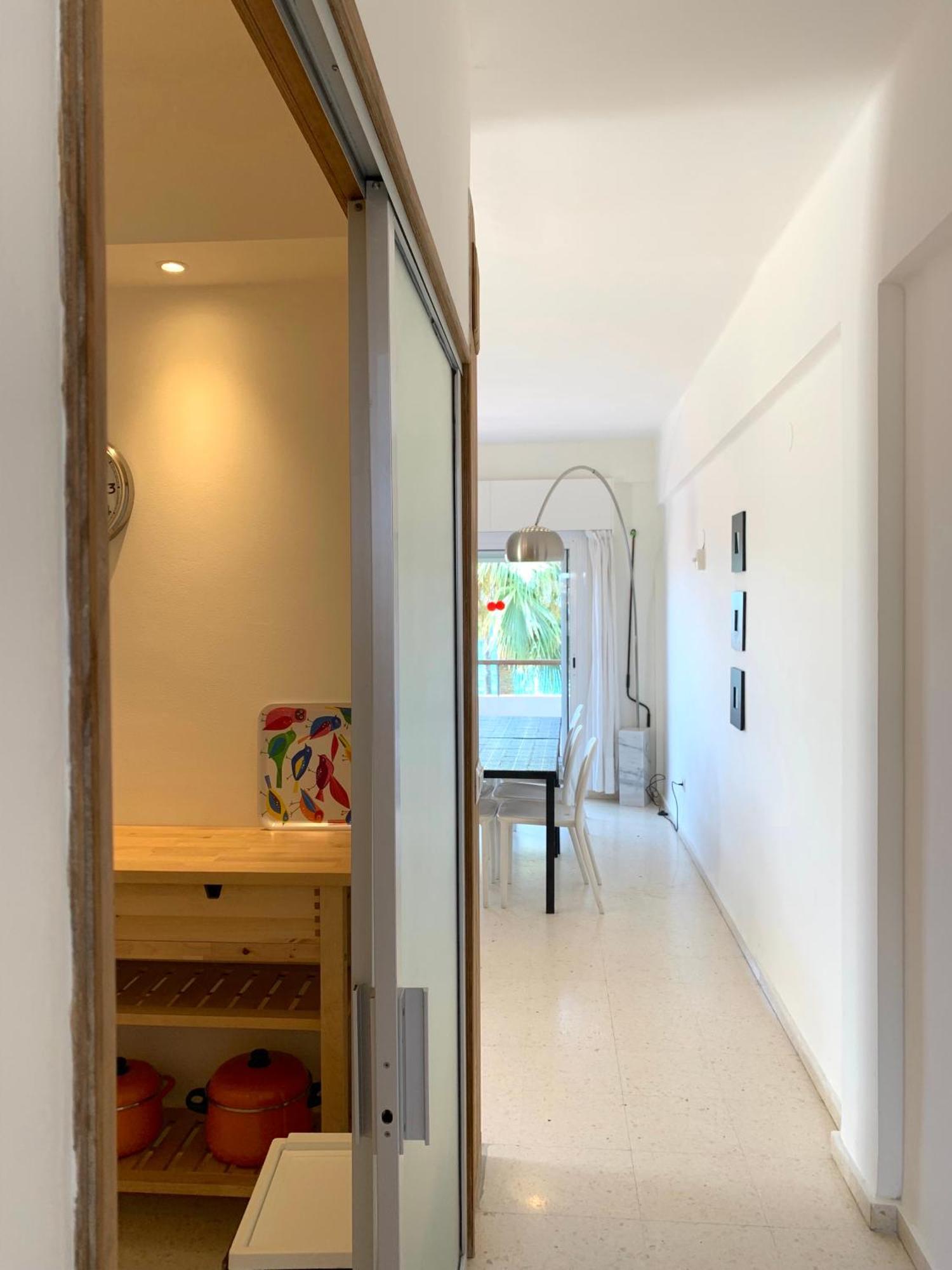 Apartamentos Playa Torrecilla Nerja Oda fotoğraf