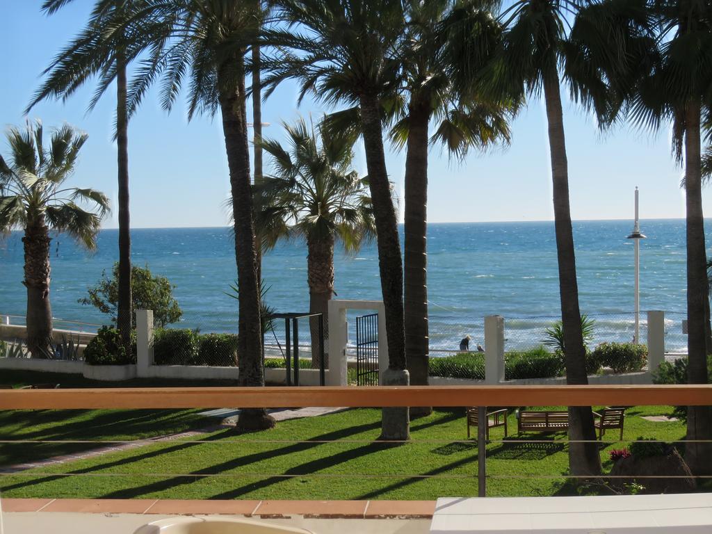 Apartamentos Playa Torrecilla Nerja Dış mekan fotoğraf