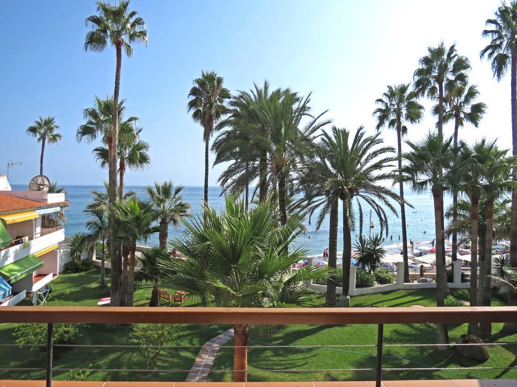 Apartamentos Playa Torrecilla Nerja Dış mekan fotoğraf