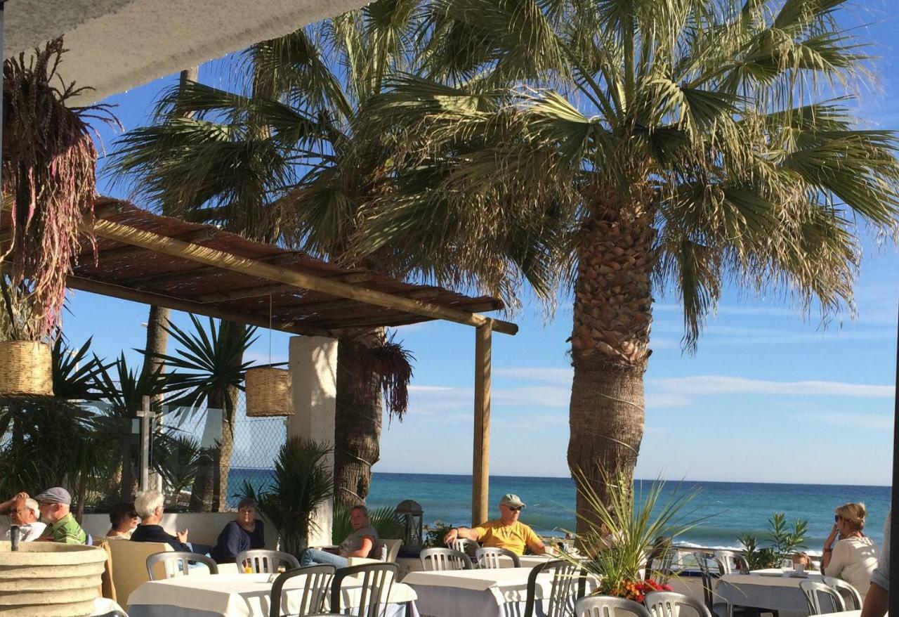 Apartamentos Playa Torrecilla Nerja Dış mekan fotoğraf