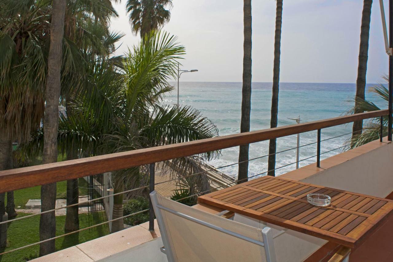 Apartamentos Playa Torrecilla Nerja Dış mekan fotoğraf