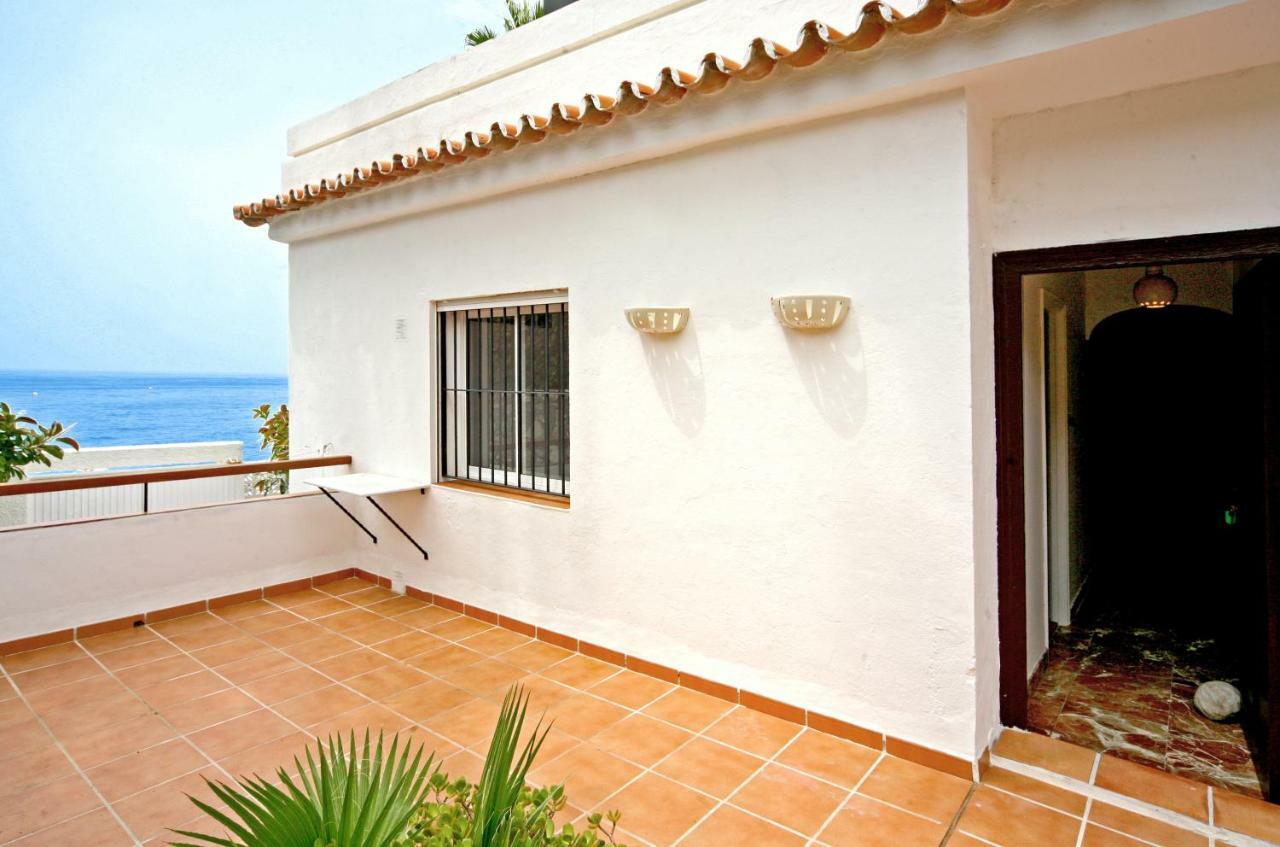 Apartamentos Playa Torrecilla Nerja Dış mekan fotoğraf