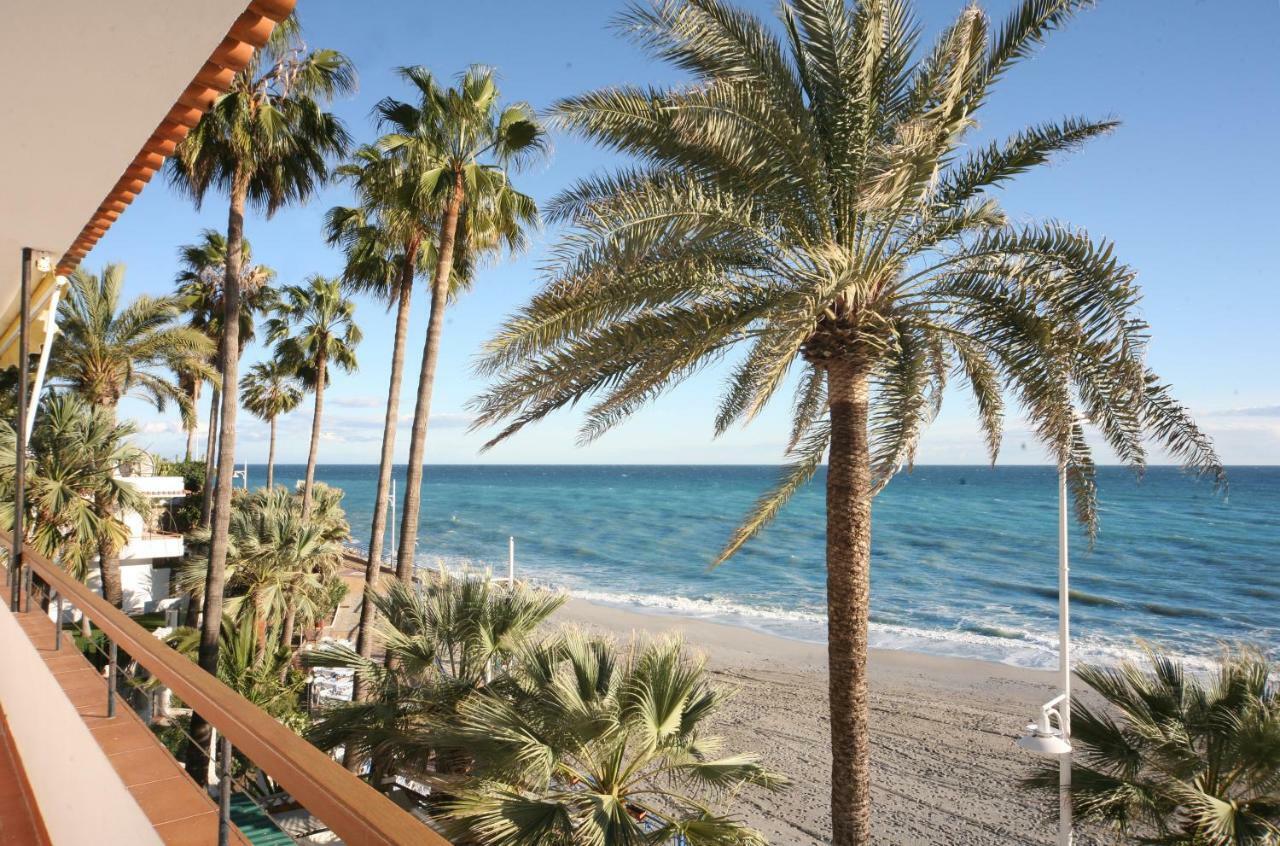 Apartamentos Playa Torrecilla Nerja Dış mekan fotoğraf