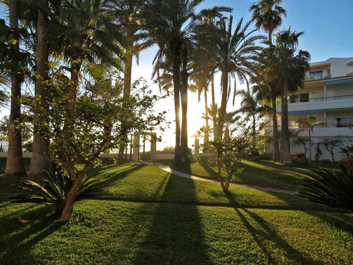 Apartamentos Playa Torrecilla Nerja Dış mekan fotoğraf